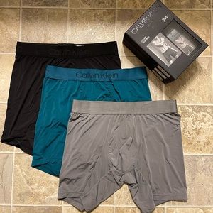 Calvin Klein Black Luxury Redefined Boxer Briefs x3